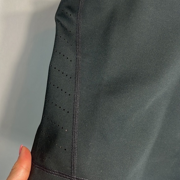 Title Nine Mad Dash Reversible Tank Top Black size S NWT - Picture 5 of 11